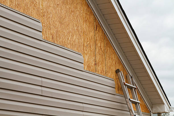 24/7 Emergency Storm Damage Siding Repair experts in Newport, NC